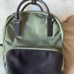 Lo & Sons rowledge convertible backpack
